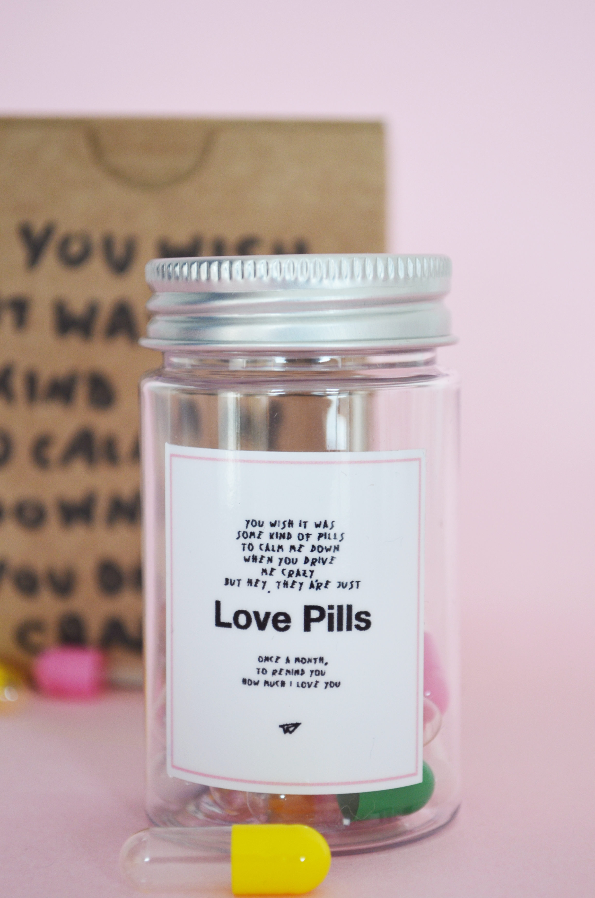Love Pills - Linea Daria 